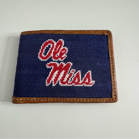 NEW SMATHERS & BRANSON Ole Miss (Dark Navy) Needlepoint Bi-Fold Wallet - Picture 4 of 6